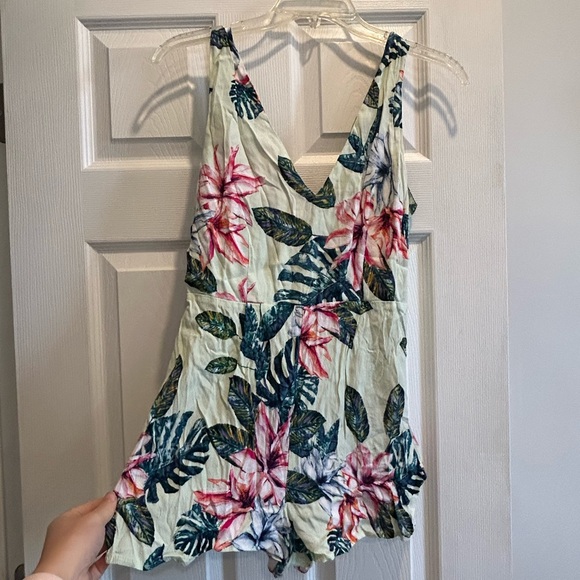 Floral romper - Picture 1 of 4